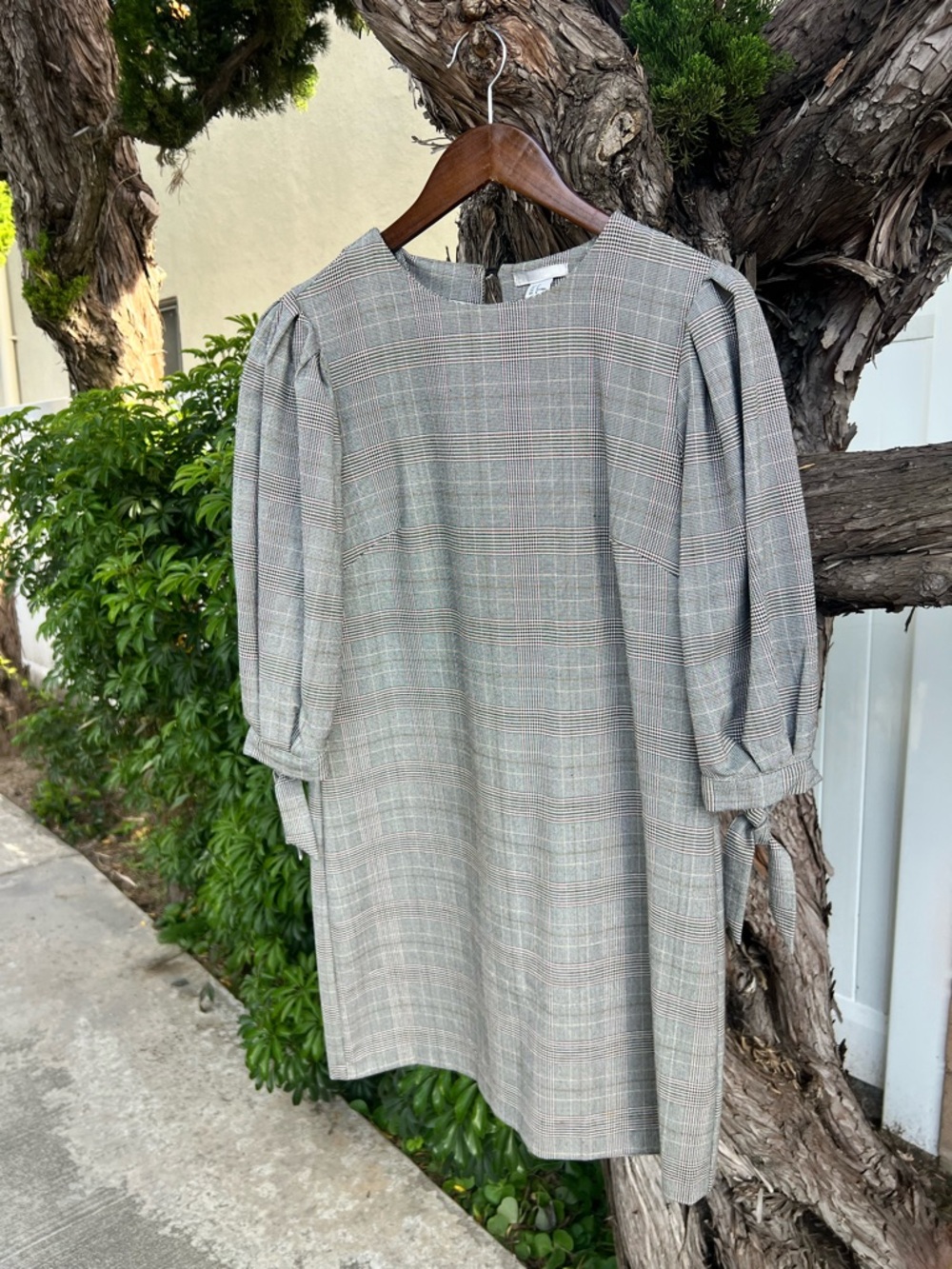 H&M Gray Plaid Mini Dress with Puff Sleeves
